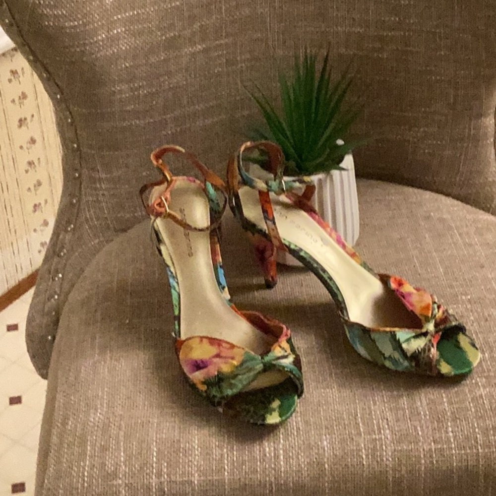 Floral heel sandals